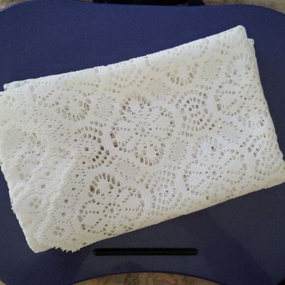 Elegant White Lace Valance Panel 58 in W x 24 in L - Picture 4 of 4
